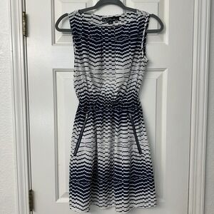 Feathers Navy & White Elastic Waist Zip Pocket Sleeveless Summer Dress Sz M